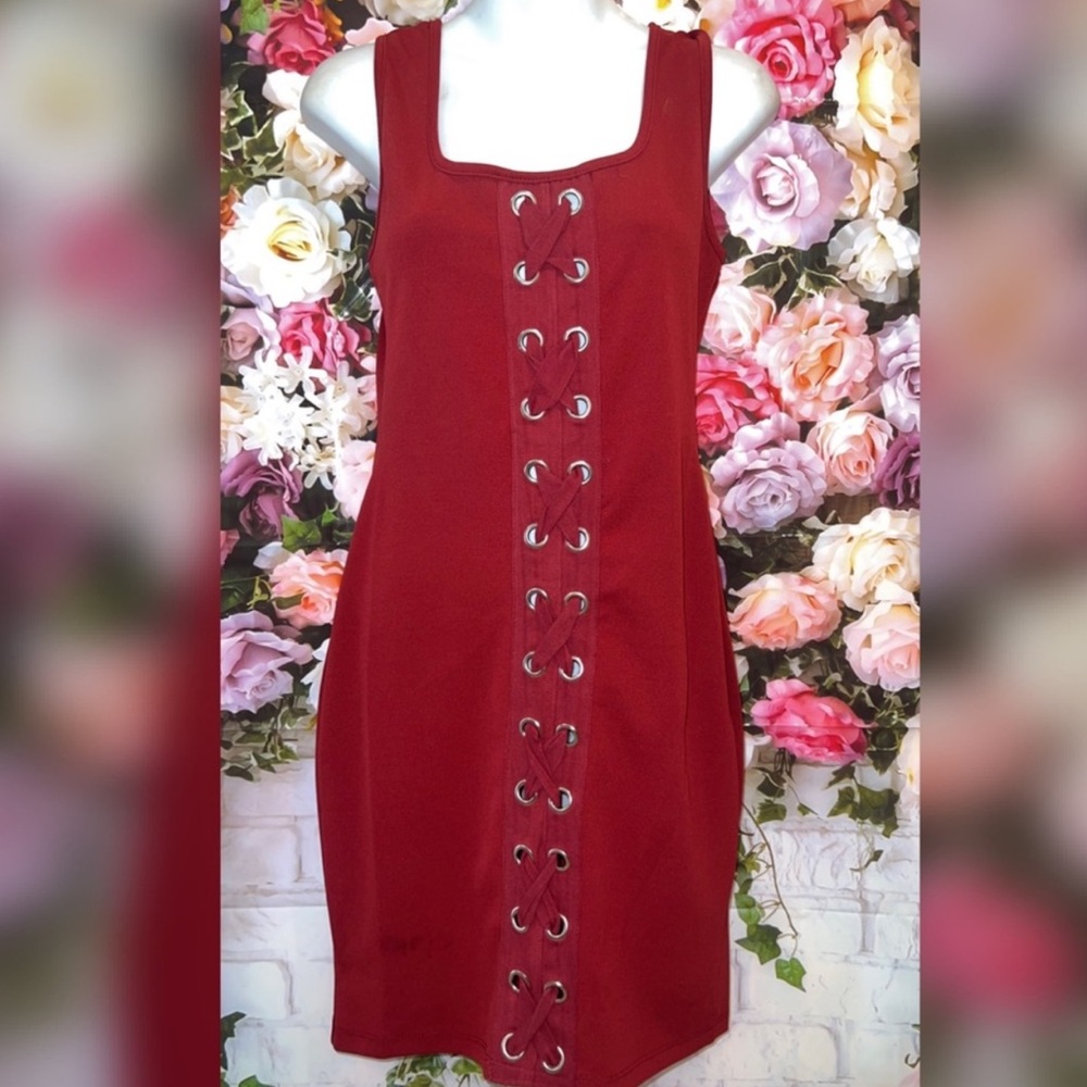 Elegant Red Lace-Up Dress